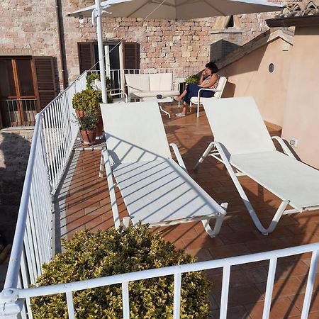 Portica10 Bed & Breakfast Assisi Bagian luar foto