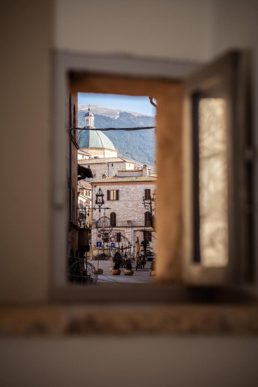 Portica10 Bed & Breakfast Assisi Bagian luar foto