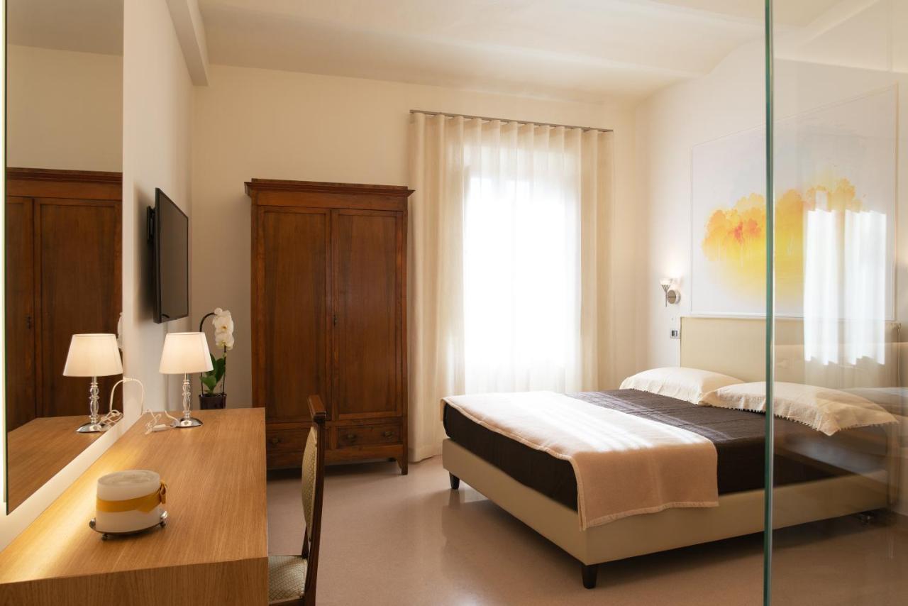 Portica10 Bed & Breakfast Assisi Bagian luar foto