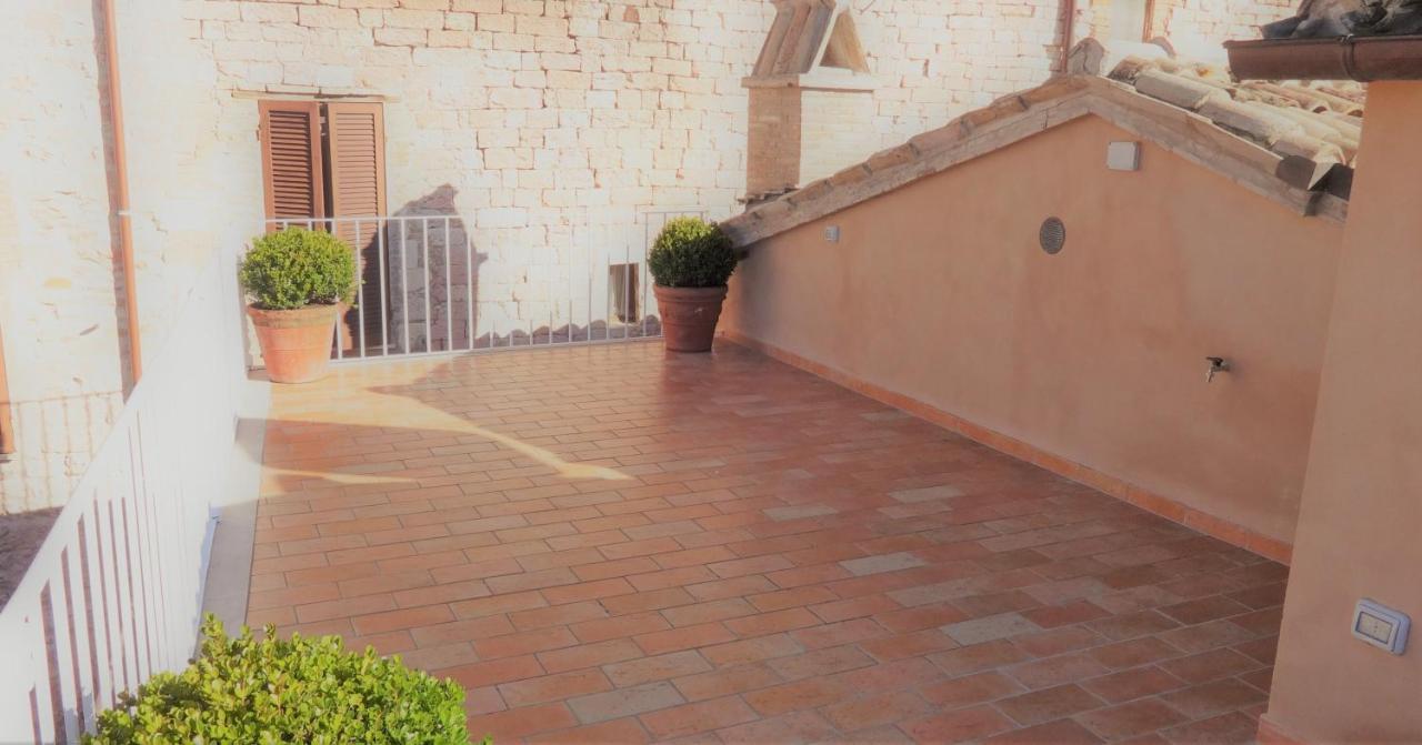 Portica10 Bed & Breakfast Assisi Bagian luar foto