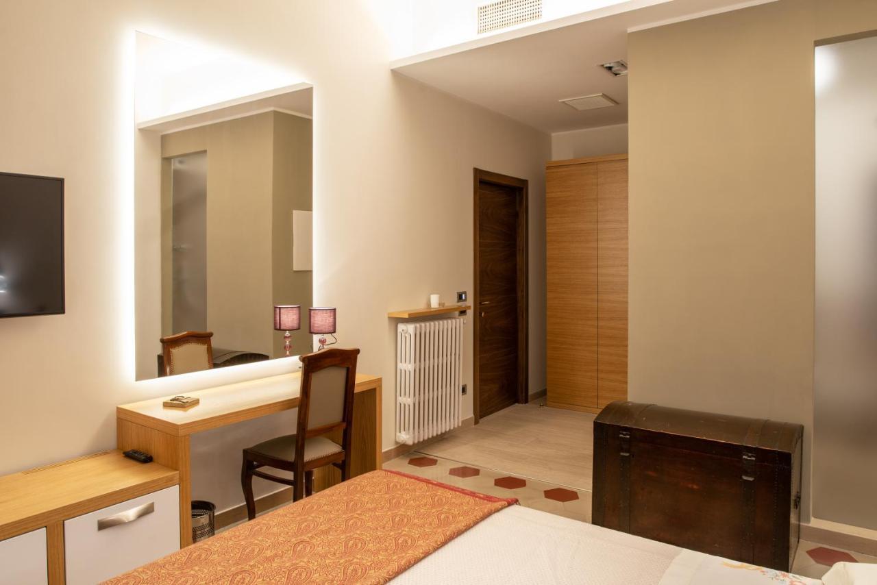 Portica10 Bed & Breakfast Assisi Bagian luar foto