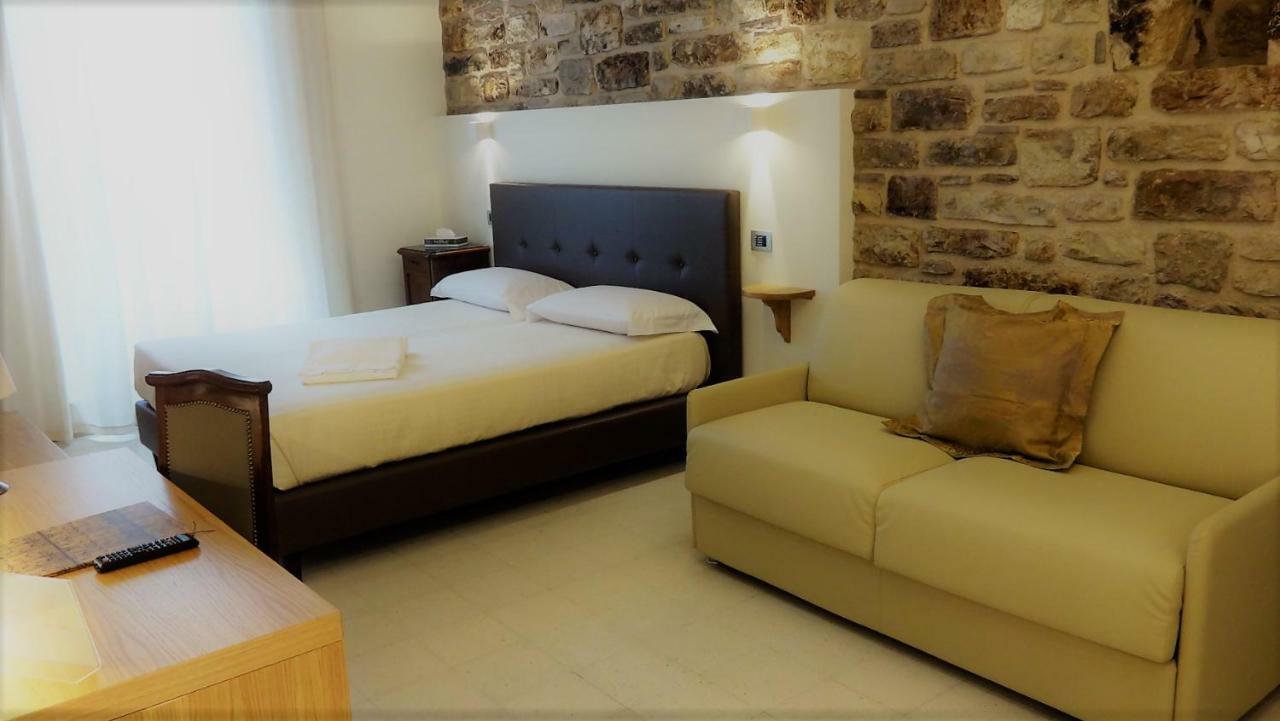 Portica10 Bed & Breakfast Assisi Bagian luar foto