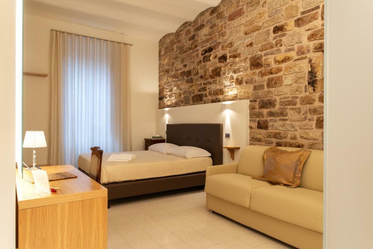 Portica10 Bed & Breakfast Assisi Bagian luar foto